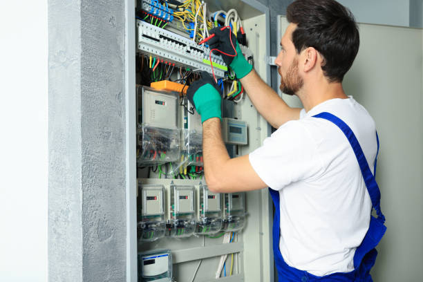 Best Emergency Electrical Repair  in Menonee, MI